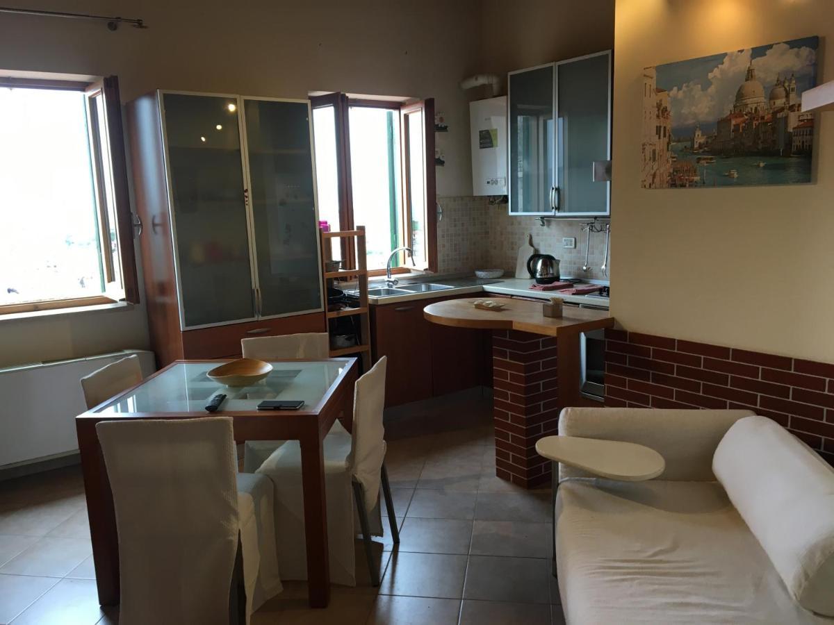 Beach Holiday Villa Terracina Exterior photo